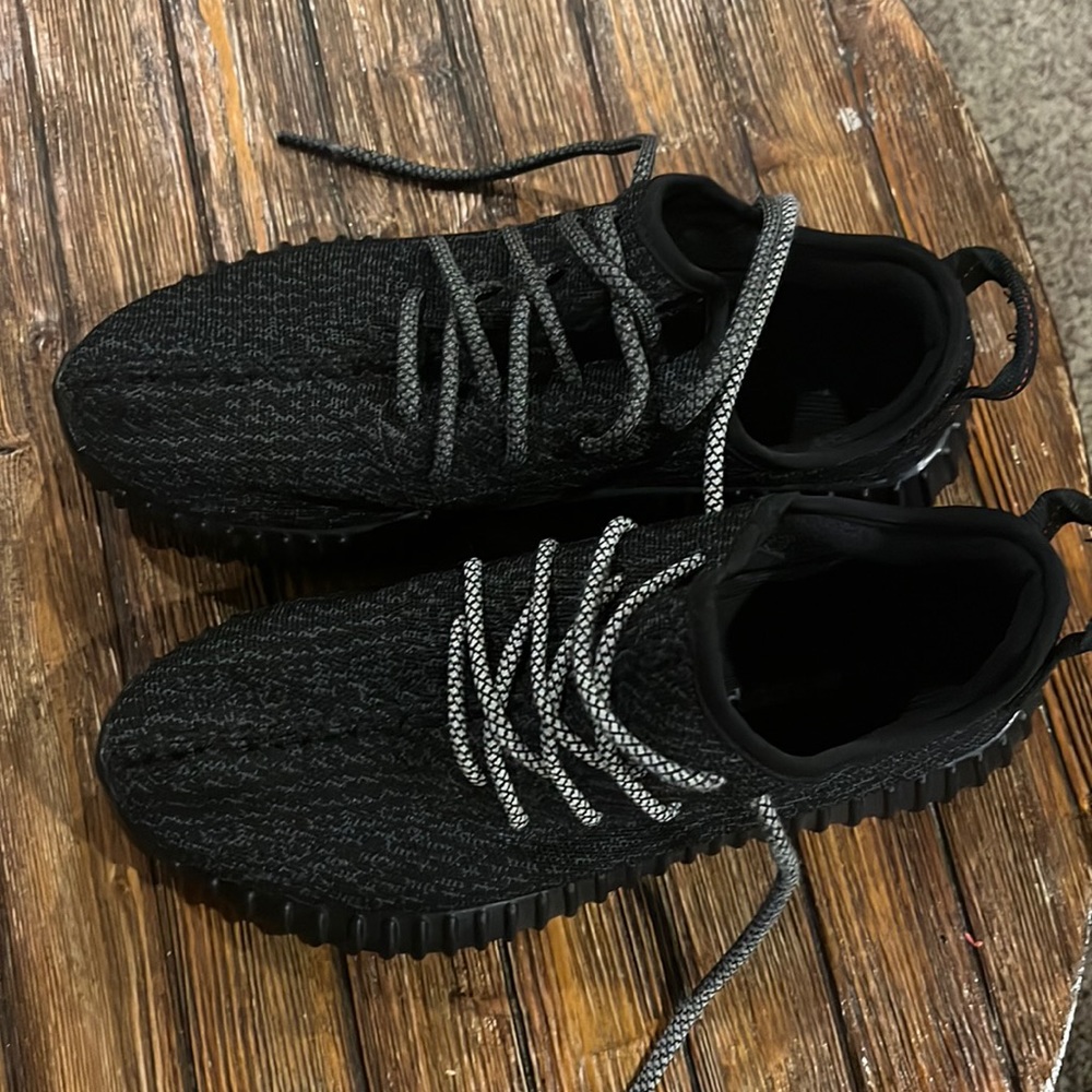 Adidas Yeezy Boost 350 v1 Pirate Black